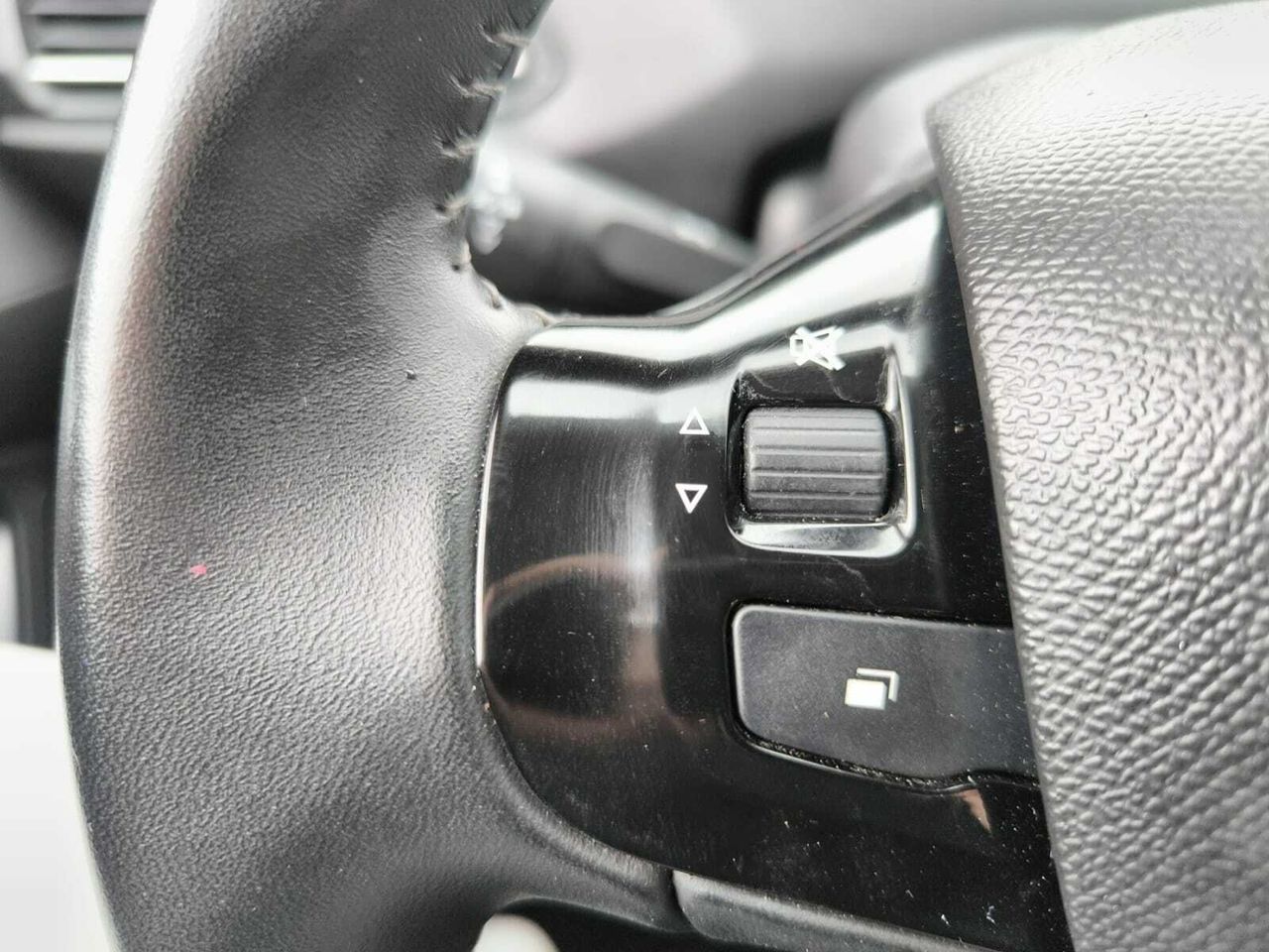 Peugeot 308 ACTIVE PACK BLUE HDI 130 CV  - Foto 2