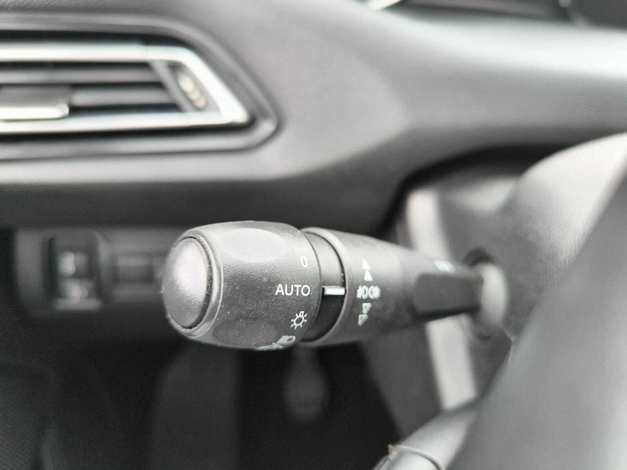 Peugeot 308 ACTIVE PACK BLUE HDI 130 CV  - Foto 2