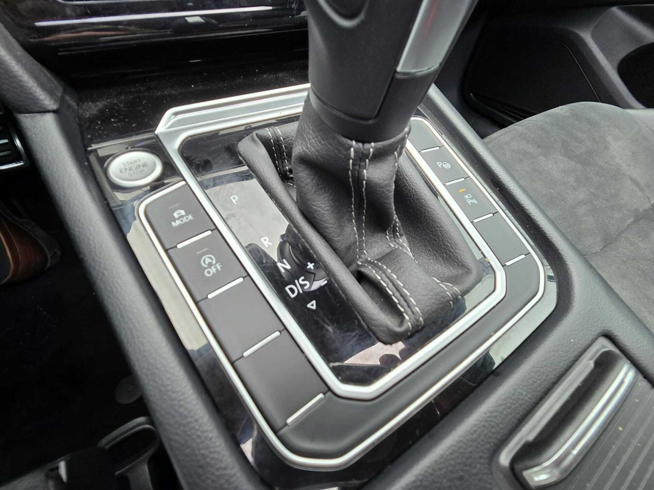 Volkswagen Arteon R LINE 2.0 TDI 200 CV DSG  - Foto 2