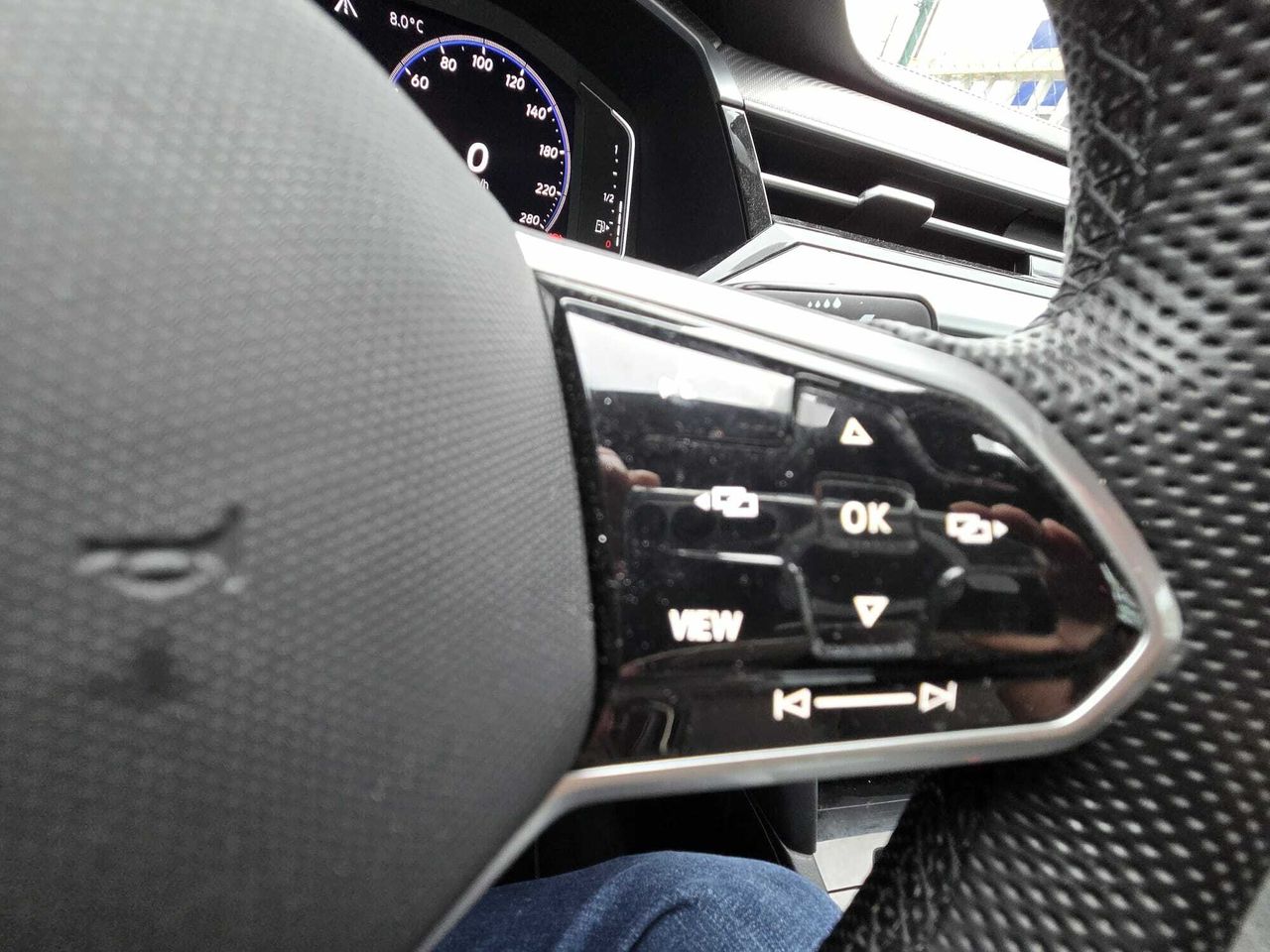 Volkswagen Arteon R LINE 2.0 TDI 200 CV DSG  - Foto 2