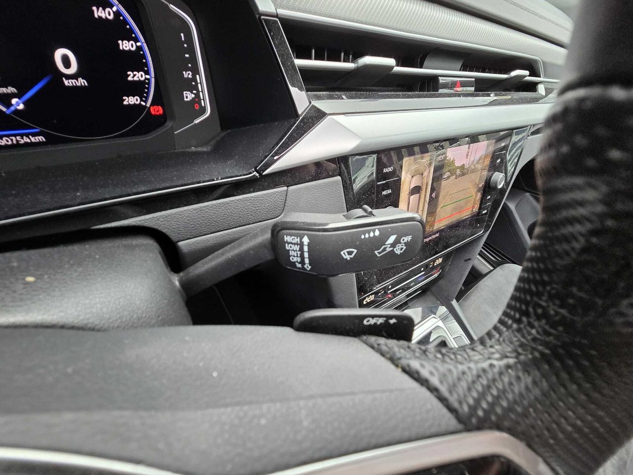 Volkswagen Arteon R LINE 2.0 TDI 200 CV DSG  - Foto 2