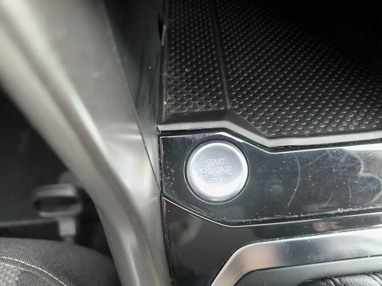 Volkswagen T-Roc ADVANCE 2.0 TDI 150 CV DSG  - Foto 2