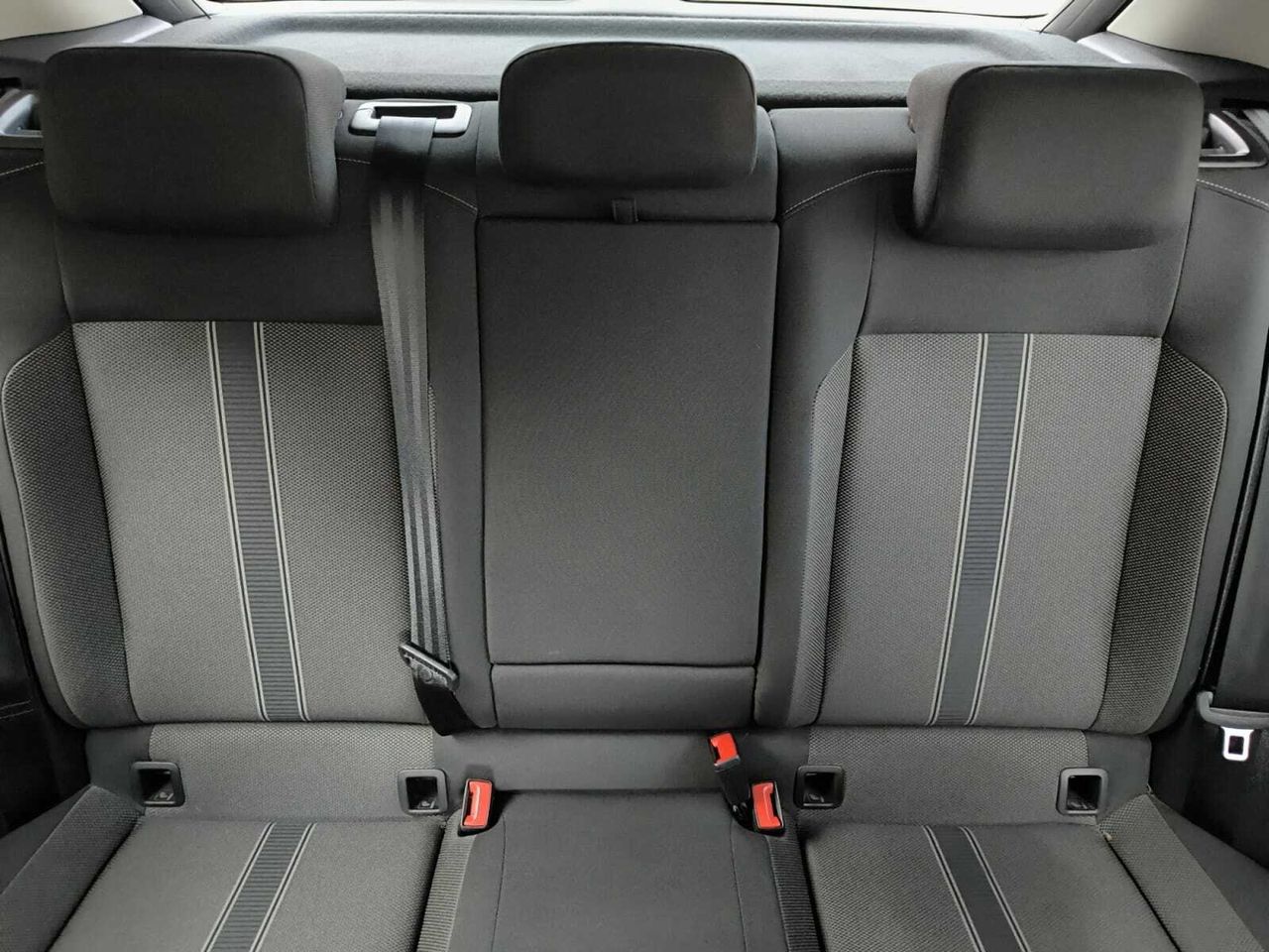 Volkswagen T-Roc ADVANCE 2.0 TDI 150 CV DSG  - Foto 2