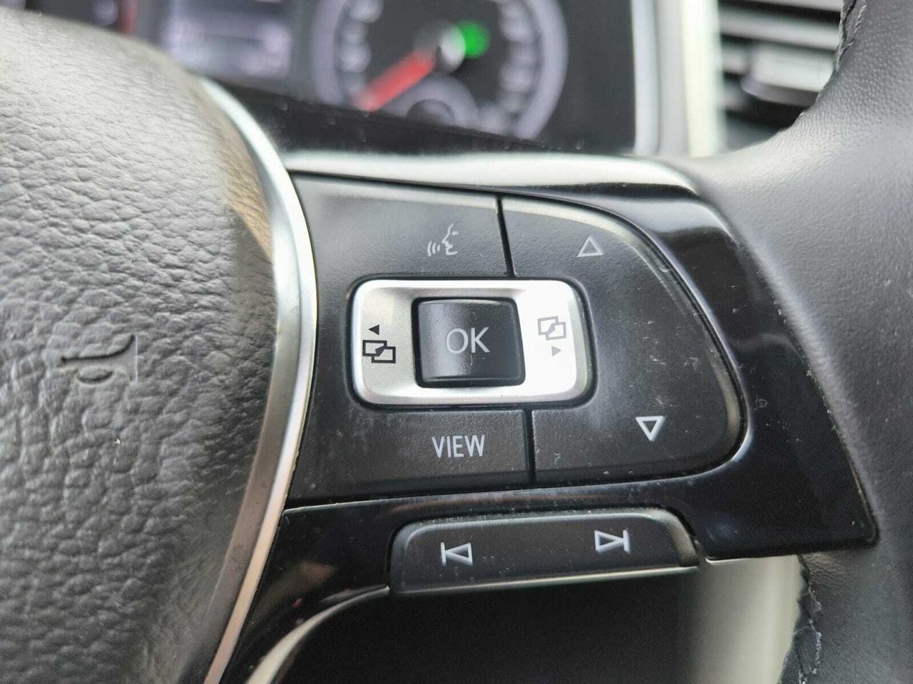 Volkswagen T-Roc ADVANCE 2.0 TDI 150 CV DSG  - Foto 2