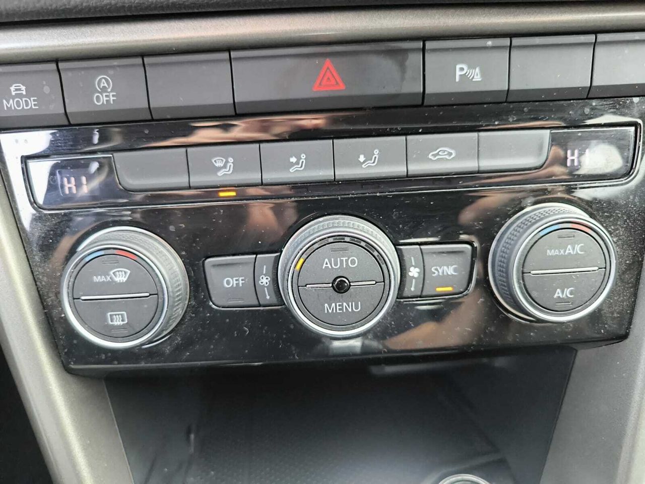 Volkswagen T-Roc ADVANCE 2.0 TDI 150 CV DSG  - Foto 2