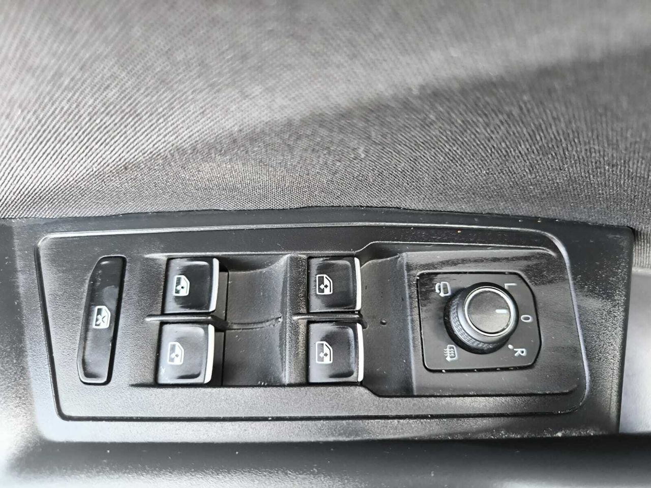 Volkswagen T-Roc ADVANCE 2.0 TDI 150 CV DSG  - Foto 2