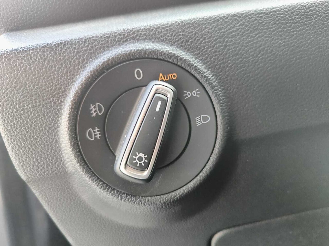 Volkswagen T-Roc ADVANCE 2.0 TDI 150 CV DSG  - Foto 2