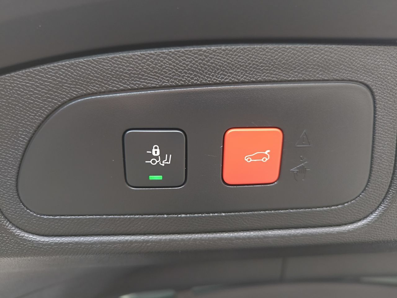 DS DS 7 CROSSBACK E TENSE 225 PERFORMANCE LINE  - Foto 2