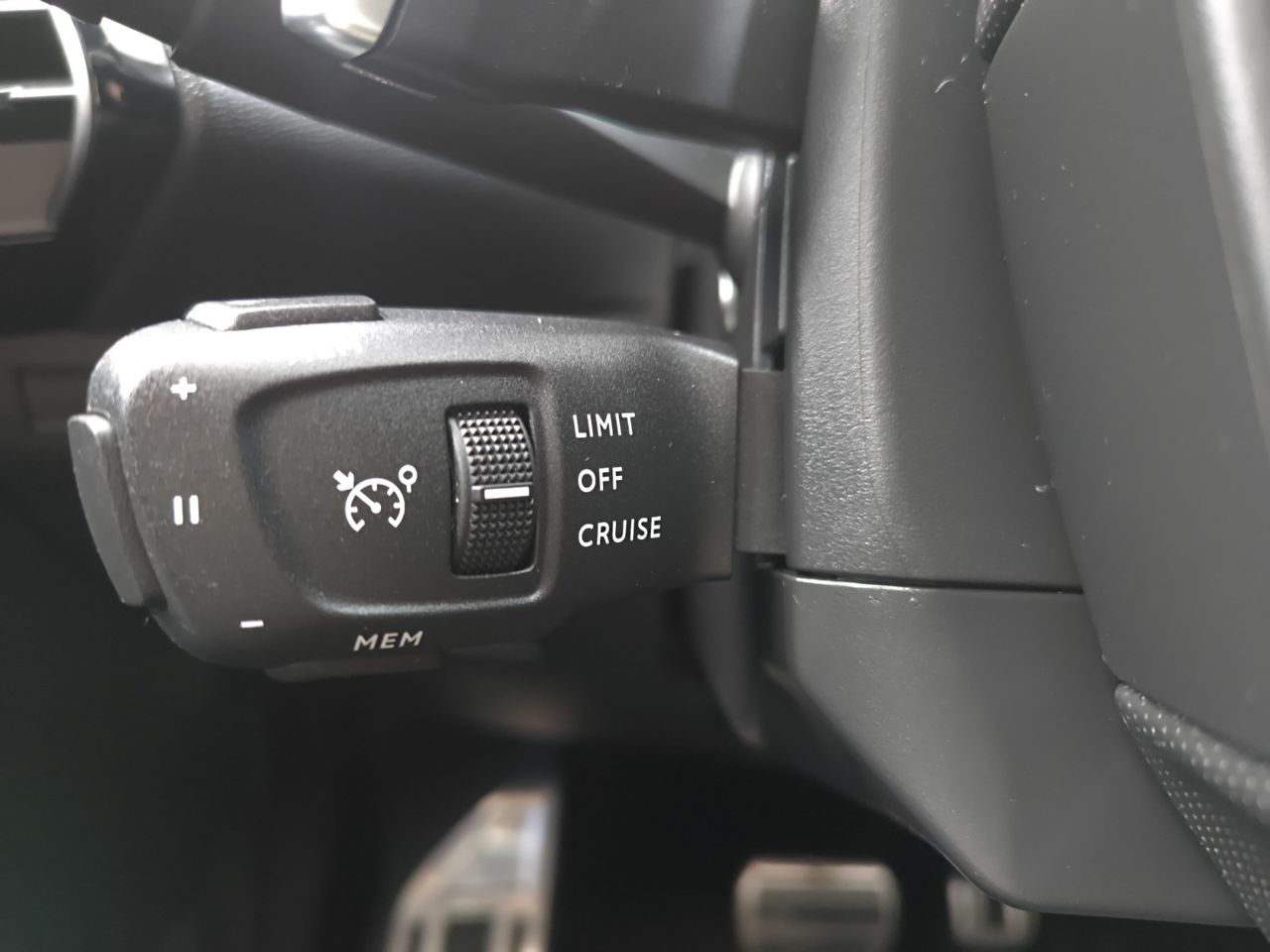 DS DS 7 CROSSBACK E TENSE 225 PERFORMANCE LINE  - Foto 2