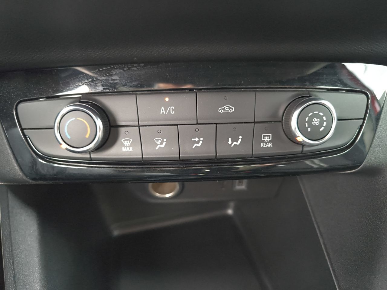 Opel Corsa GS 1.2 T XHL MT6  - Foto 2