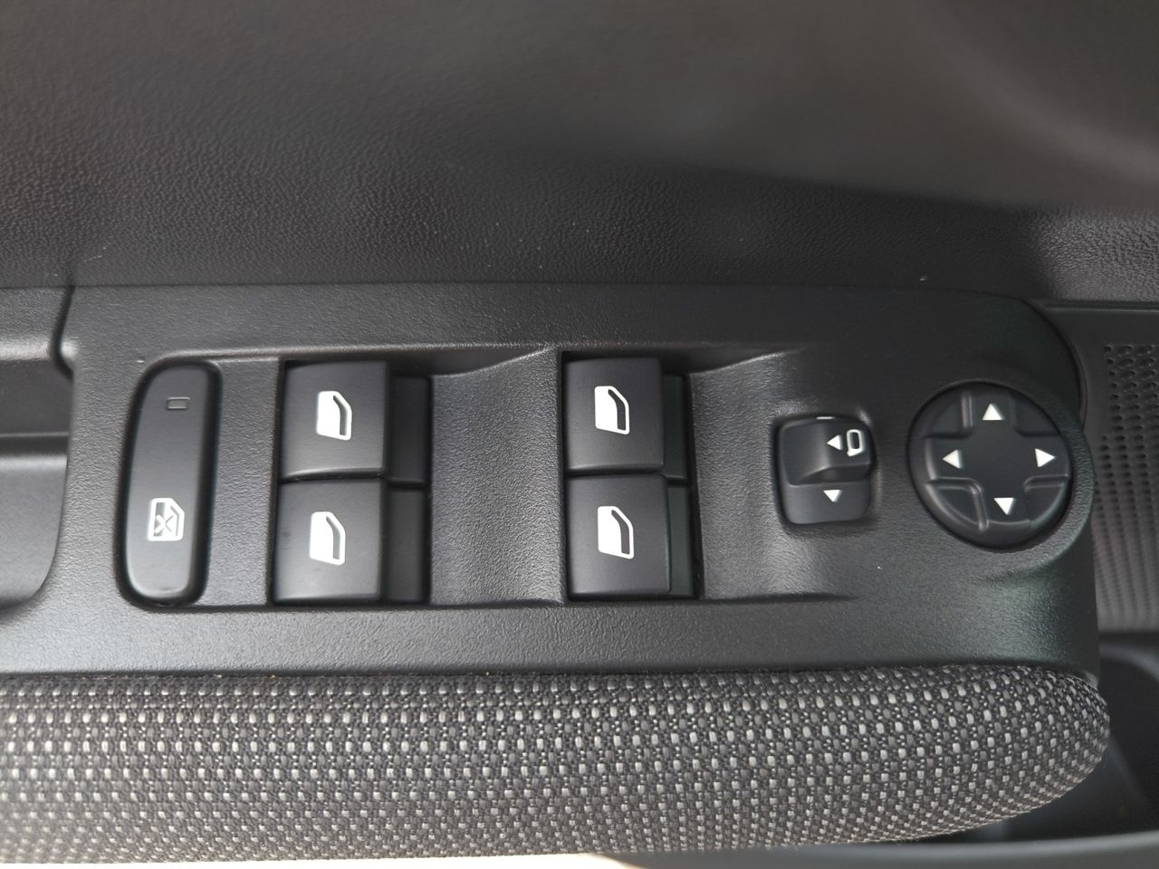 Citroën C3 Aircross HDI  110CV  C-SERIES  - Foto 2