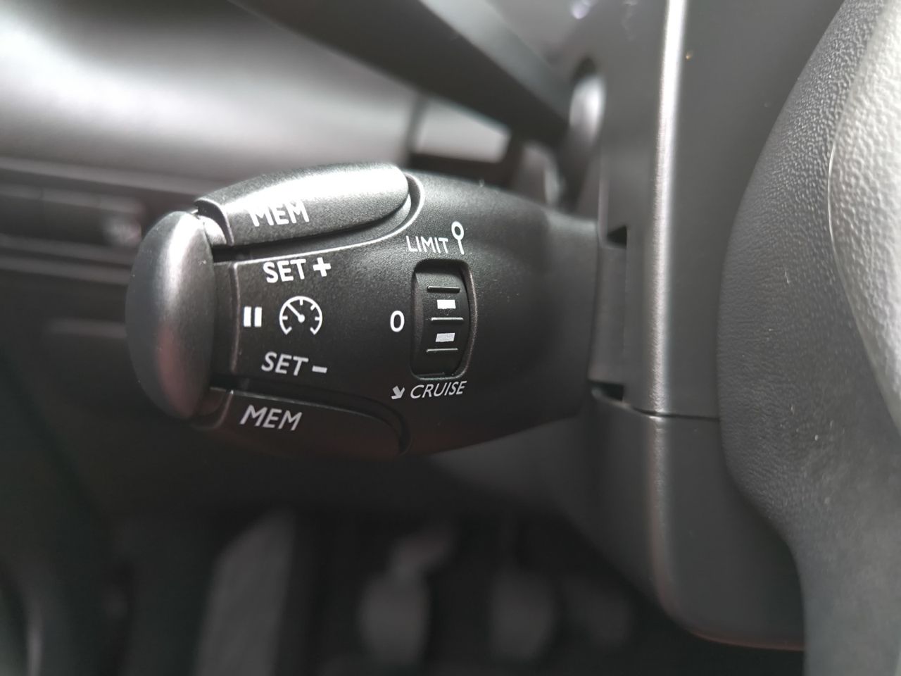 Citroën C3 Aircross HDI  110CV  C-SERIES  - Foto 2