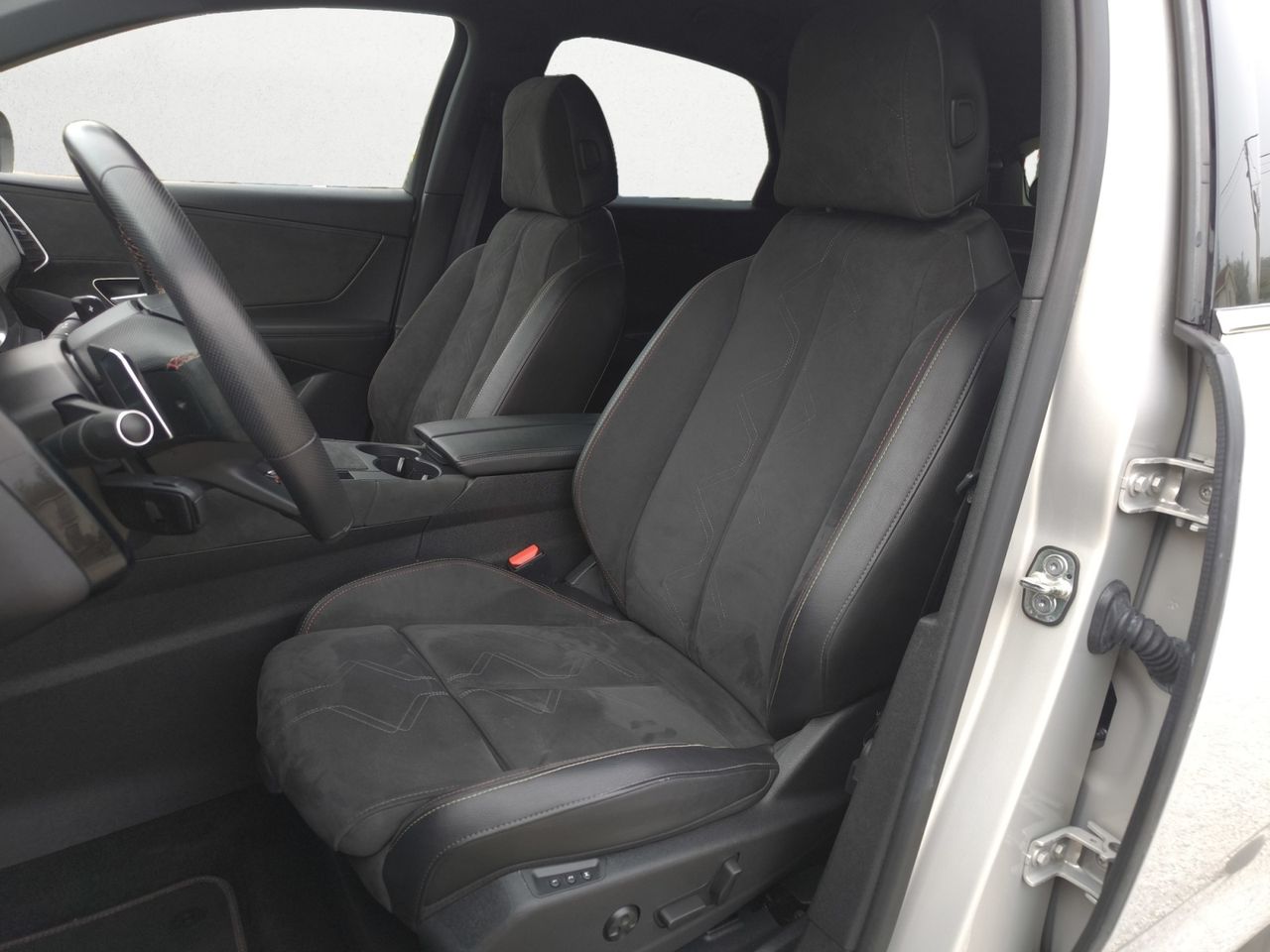 DS DS 7 DS7 CROSSBACK E-TENSE 225 PERFOMANCE LINE  - Foto 2