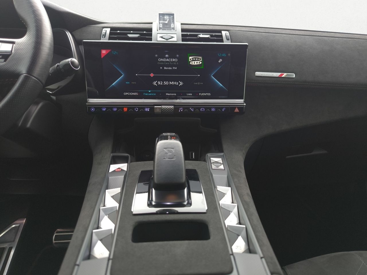 DS DS 7 DS7 CROSSBACK E-TENSE 225 PERFOMANCE LINE  - Foto 2