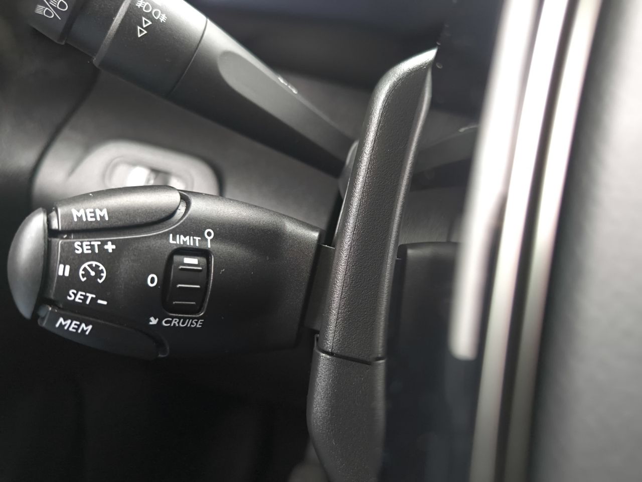 Peugeot Rifter ALLURE  HDI 130CV    7 PLAZAS  - Foto 2