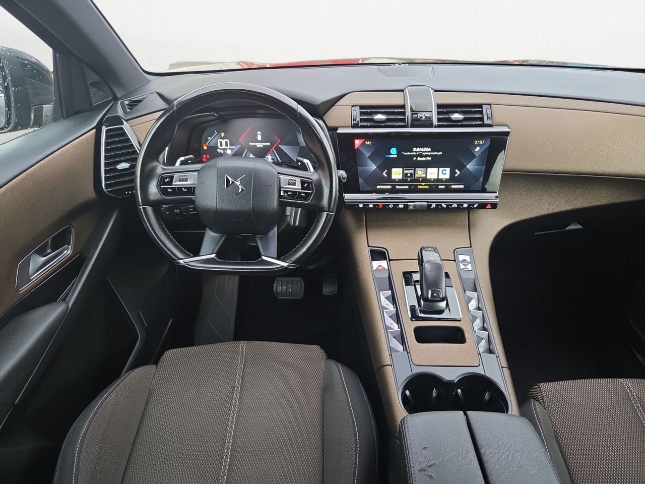 DS DS 7 180 AUT  SO CHIC   - Foto 2