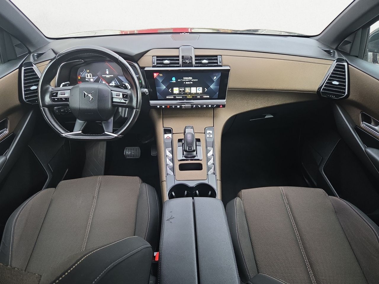 DS DS 7 180 AUT  SO CHIC   - Foto 2