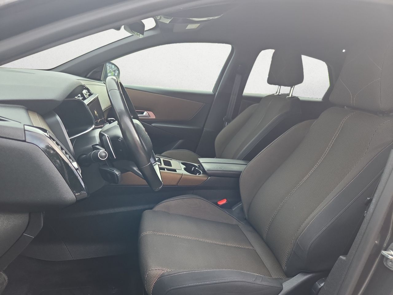 DS DS 7 180 AUT  SO CHIC   - Foto 2