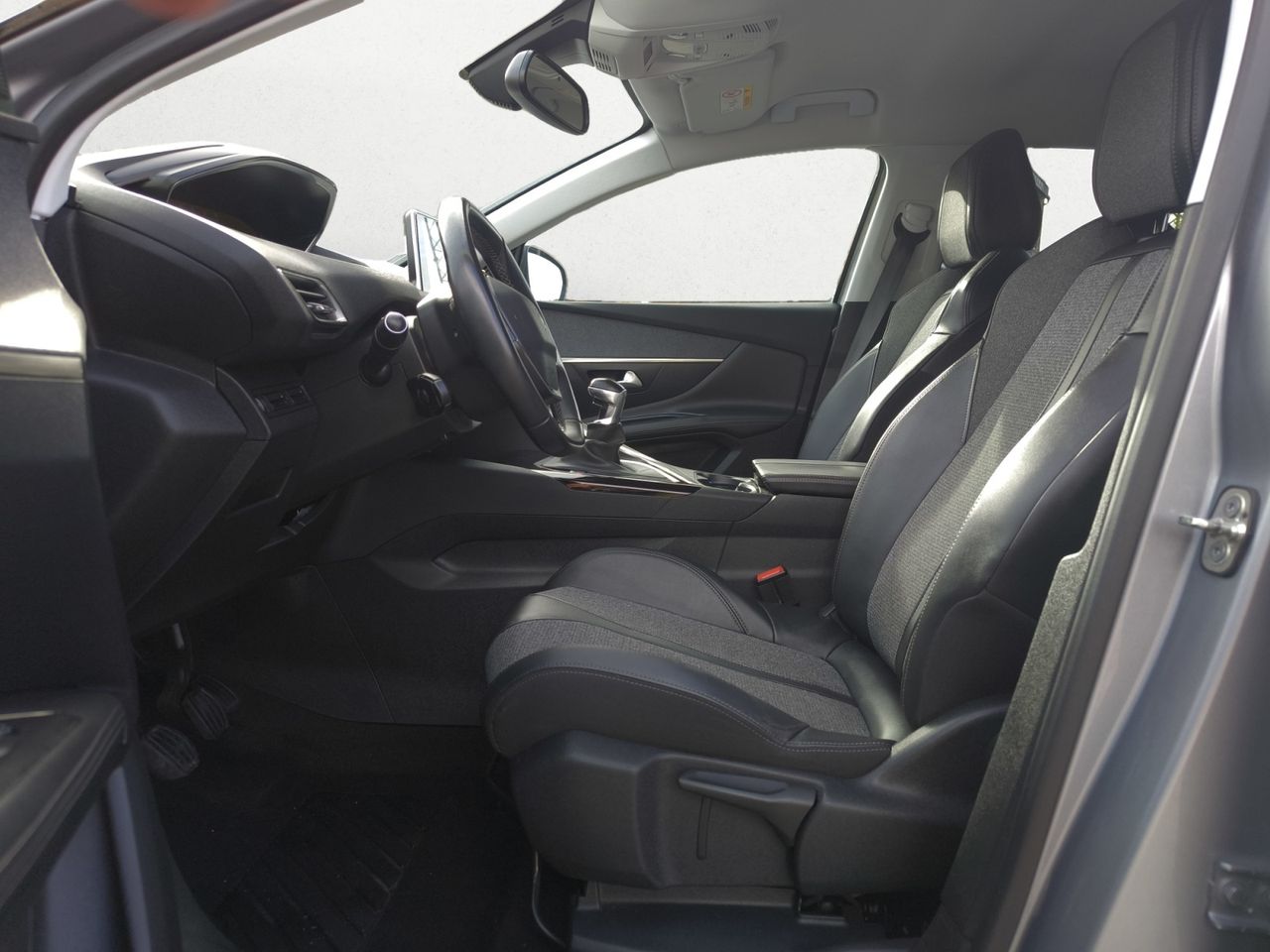 Peugeot 3008 ALLURE 130CV  - Foto 2