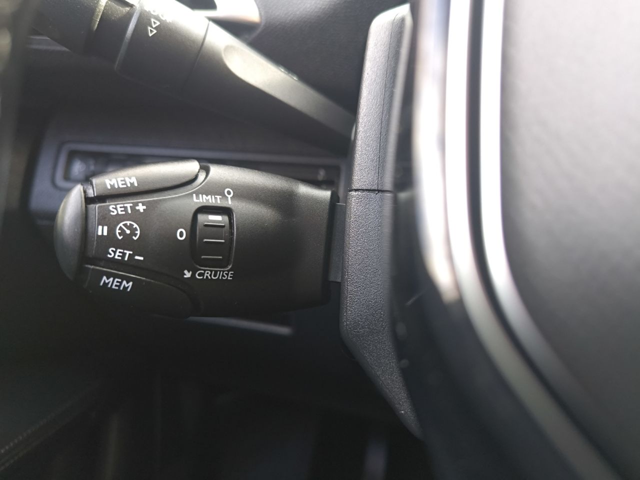 Peugeot 3008 ALLURE 130CV  - Foto 2