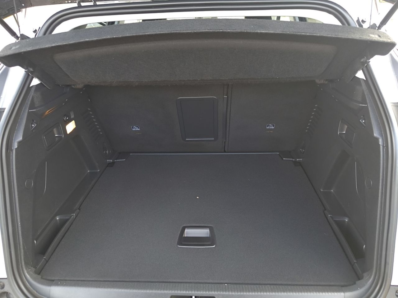 Peugeot 3008 ALLURE 130CV  - Foto 2