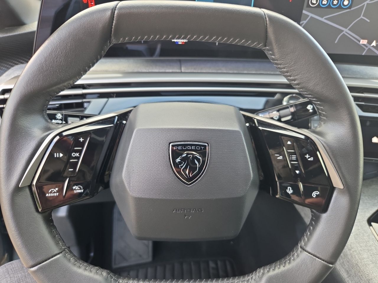 Peugeot 3008 Hybrid 3008 Allure HYBRID 145 e-DCS6  - Foto 2