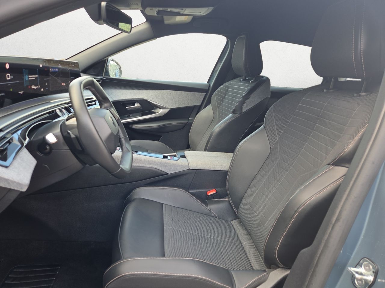 Peugeot 3008 Hybrid 3008 Allure HYBRID 145 e-DCS6  - Foto 2