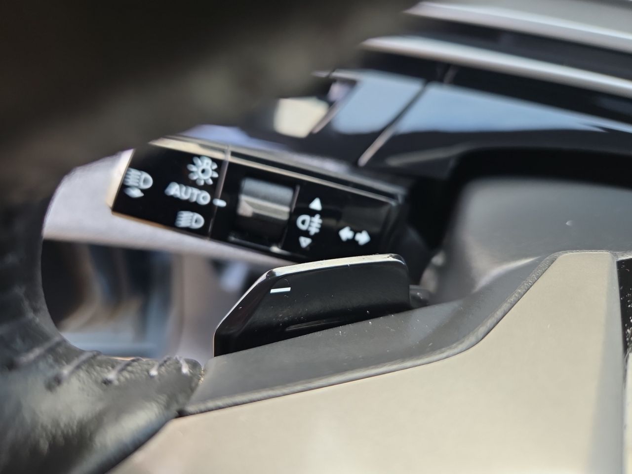 Peugeot 3008 Hybrid 3008 Allure HYBRID 145 e-DCS6  - Foto 2