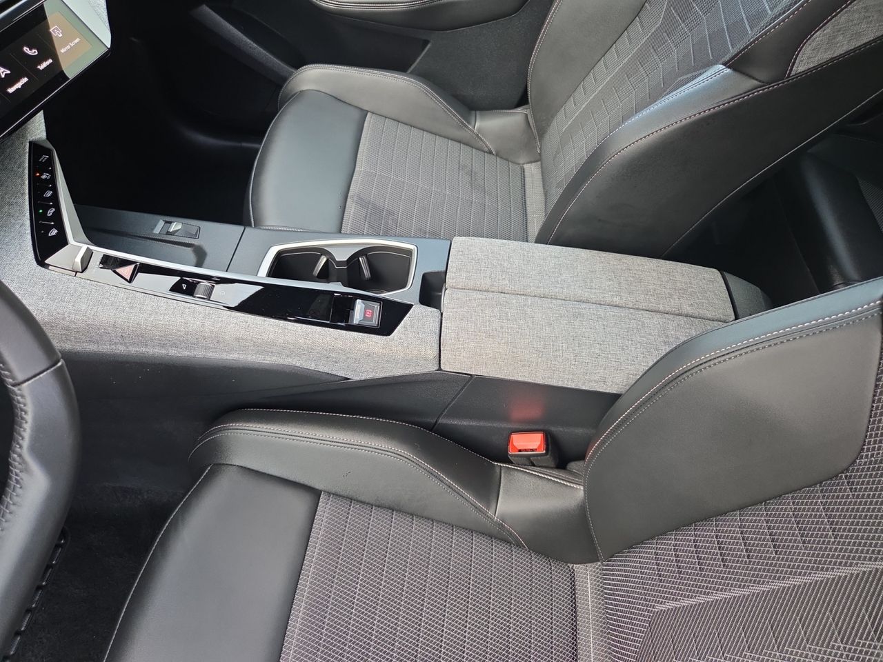 Peugeot 3008 Hybrid 3008 Allure HYBRID 145 e-DCS6  - Foto 2