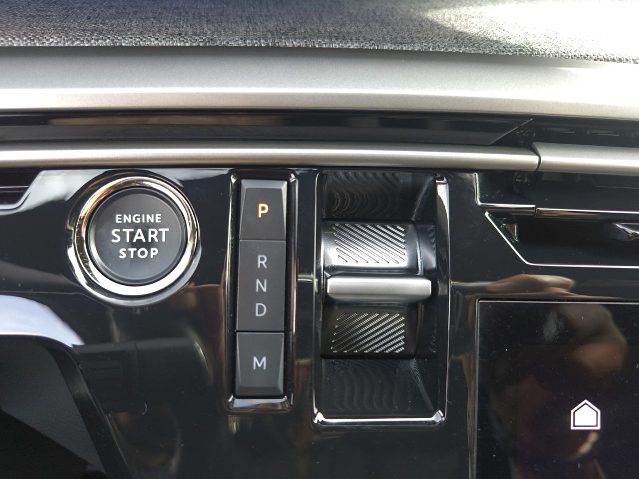 Peugeot 3008 Hybrid 3008 Hybrid 1.2 Allure eDCS6  - Foto 2