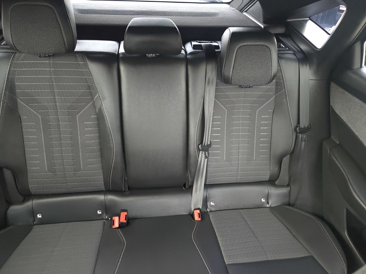 Peugeot 3008 Hybrid 3008 Hybrid 1.2 Allure eDCS6  - Foto 2