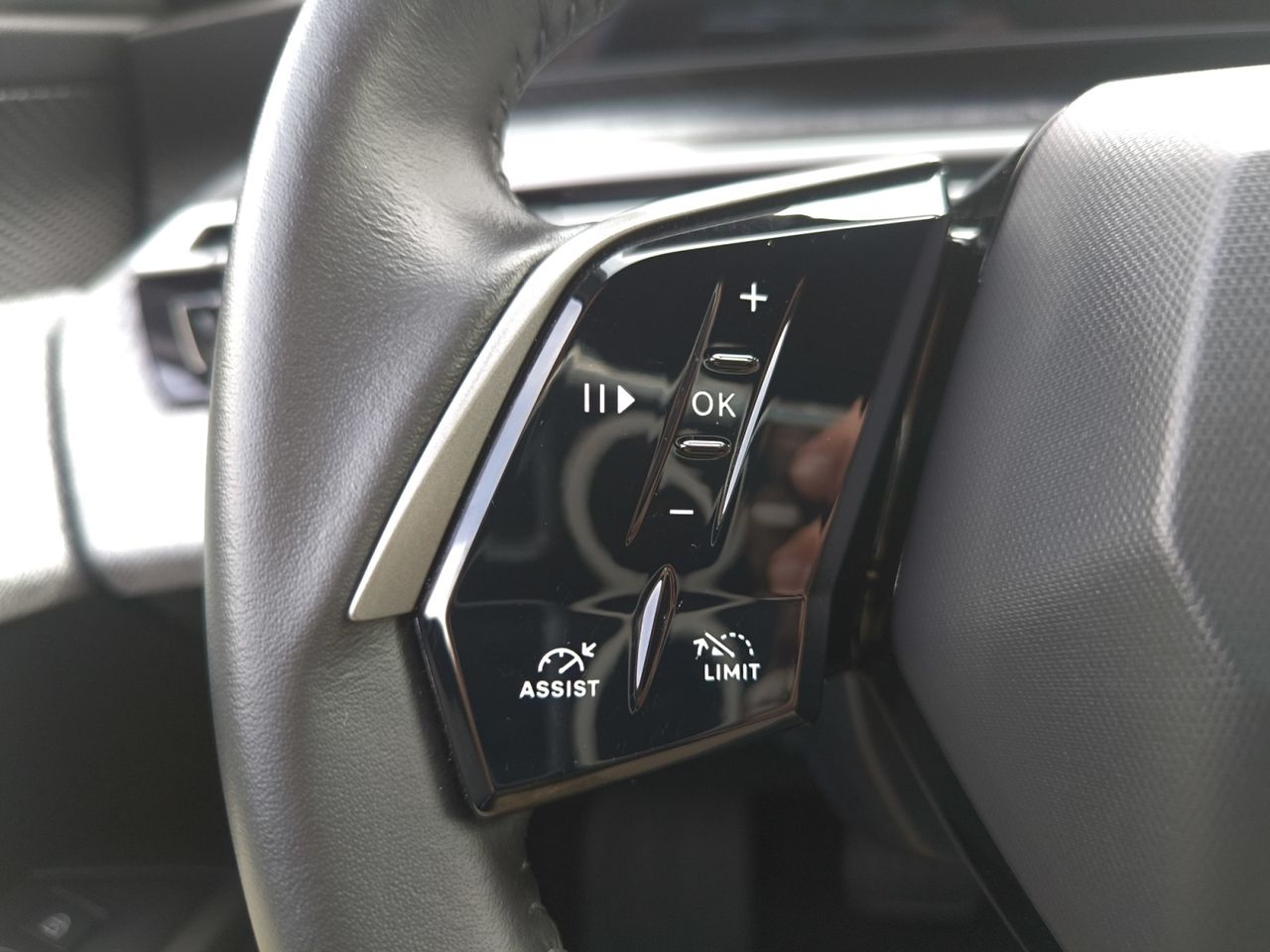 Peugeot 3008 Hybrid 3008 Hybrid 1.2 Allure eDCS6  - Foto 2