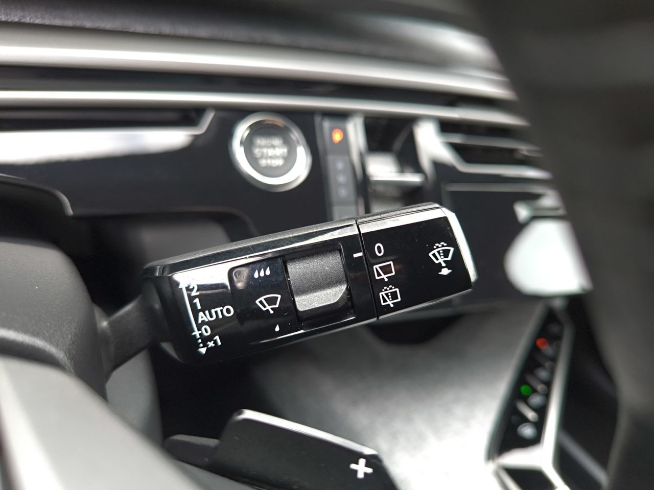 Peugeot 5008 5008 Hybrid 1.2 Allure eDCS6  - Foto 2