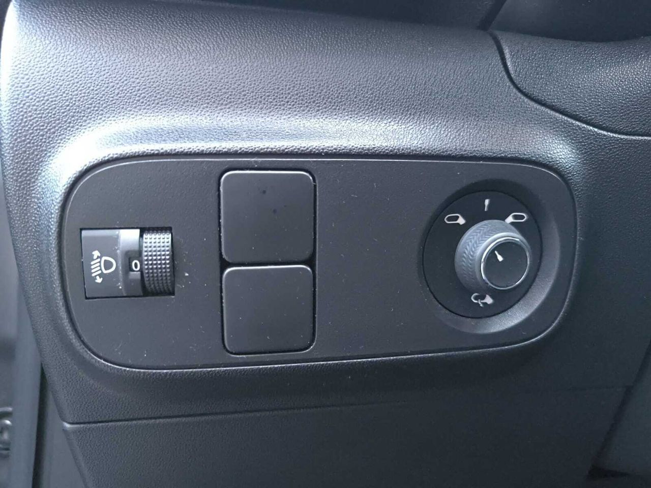 Citroën C3 BLUE HDI 100 CV SHINE  - Foto 2