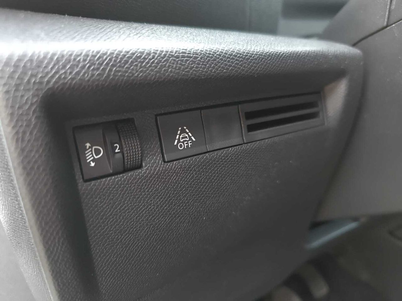 Citroën C4  BLUE HDI 110 CV  - Foto 2