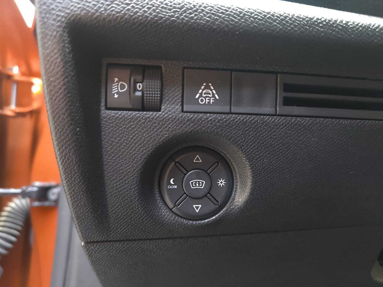 Citroën C4 BLUE HDI 130 CV EAT8 FEEL PACK  - Foto 2