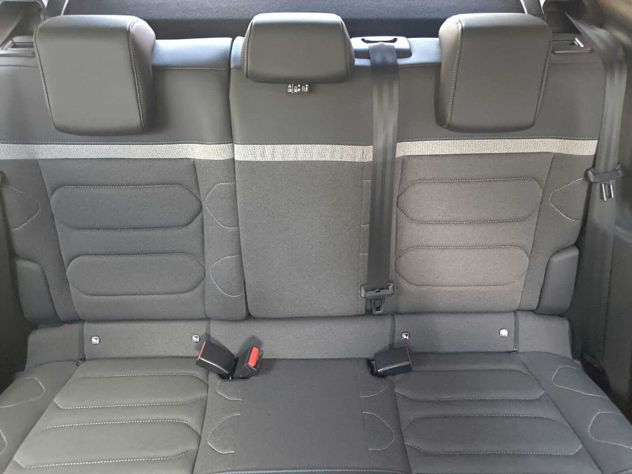 Citroën C4 BLUE HDI 130 CV EAT8 FEEL PACK  - Foto 2