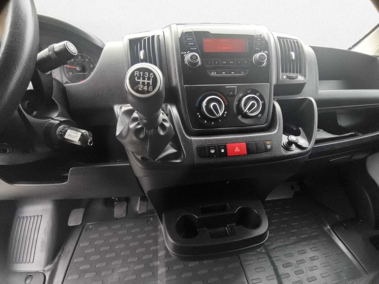 Citroën Jumper FG 33 L2 H2 BLUE HDI 120 CV  - Foto 2