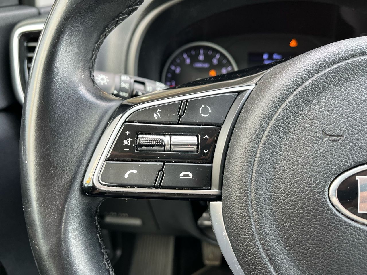 Kia Sportage 1.6 GDI DRIVE 4X2  132 CV  - Foto 2