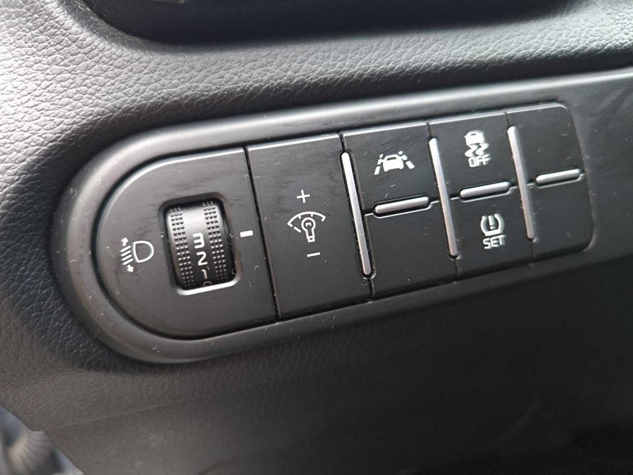 Kia XCeed 1.5  MHEV TECH 160 CV  - Foto 2