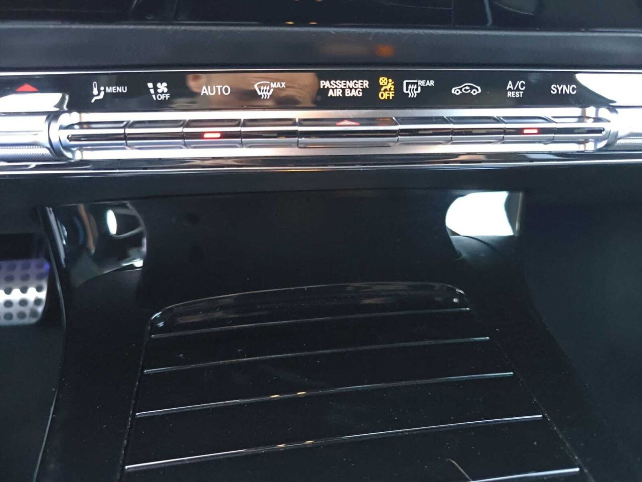 Mercedes CLA 200 D DCT AMG LINE + PAQ. PREMIUM + SMARTPHONE  - Foto 2