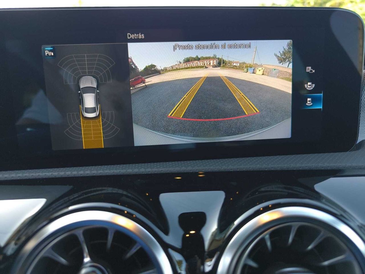 Mercedes CLA 200 D DCT AMG LINE + PAQ. PREMIUM + SMARTPHONE  - Foto 2