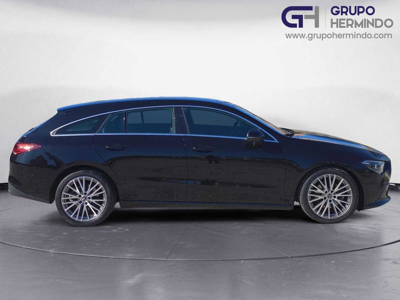 Mercedes CLA 200 D DCT SHOOTING BRAKE + PAQ ADVANTAGE+ SMARTPHONE  - Foto 2