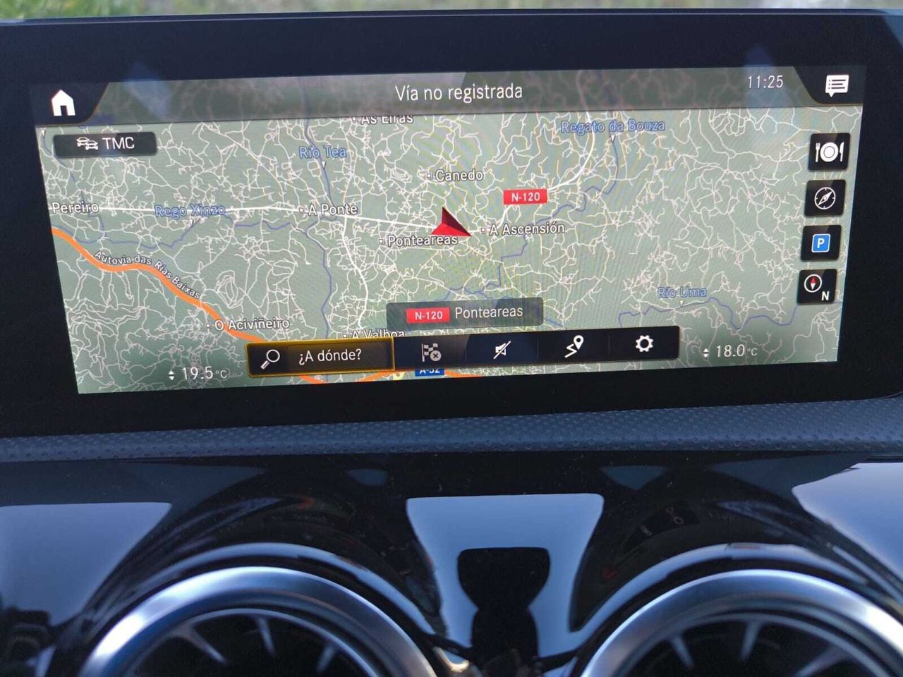 Mercedes Clase A 200 D AMG LINE + PAQUETE PREMIUM+ SMARTPHONE  - Foto 2