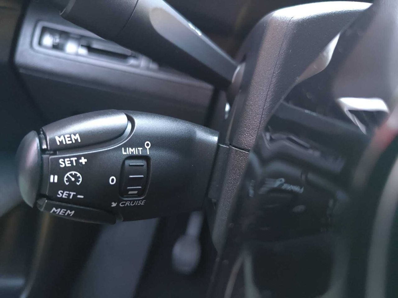 Peugeot 3008 ACTIVE BLUE HDI 130 CV  - Foto 2