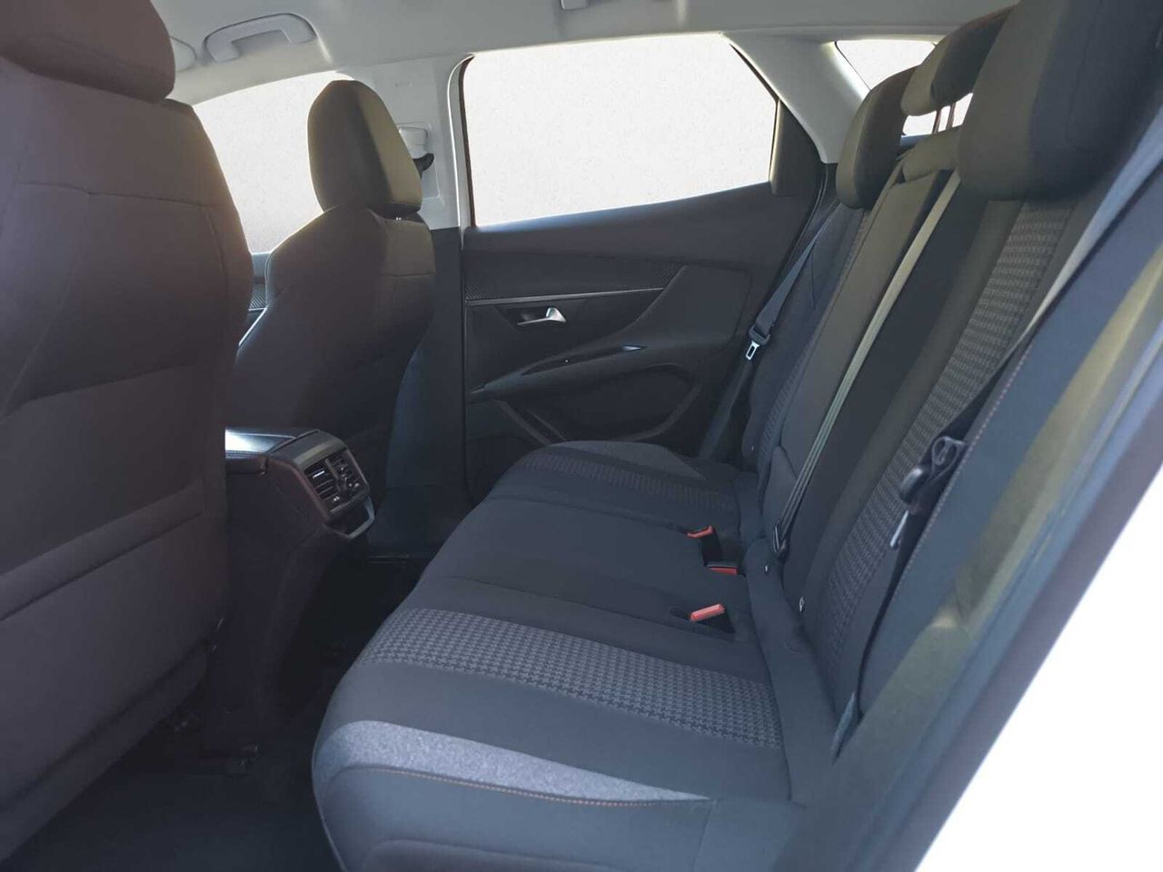 Peugeot 3008 ACTIVE BLUE HDI 130 CV  - Foto 2