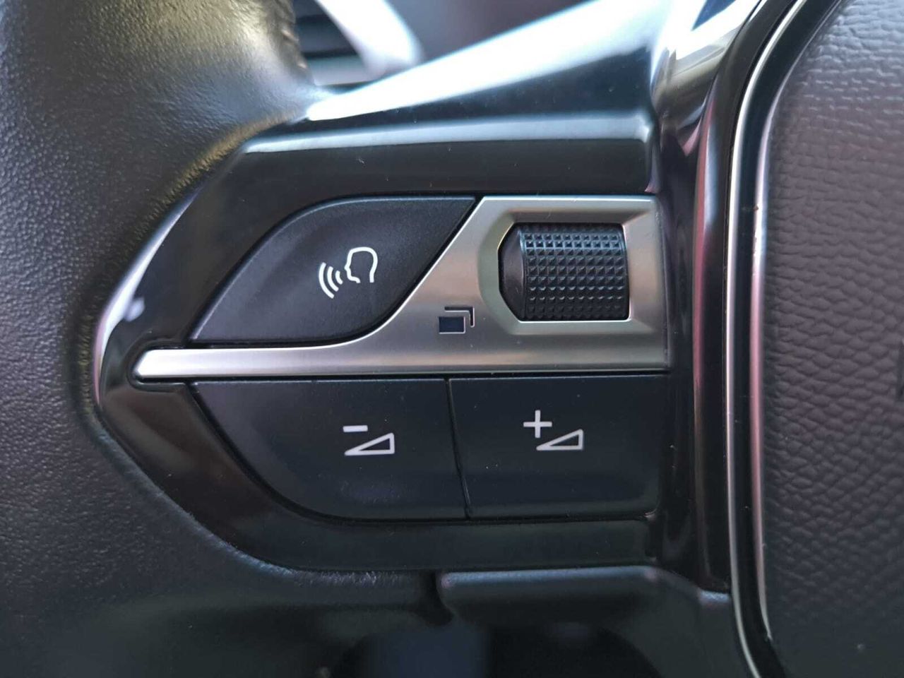 Peugeot 3008 ACTIVE BLUE HDI 130 CV  - Foto 2