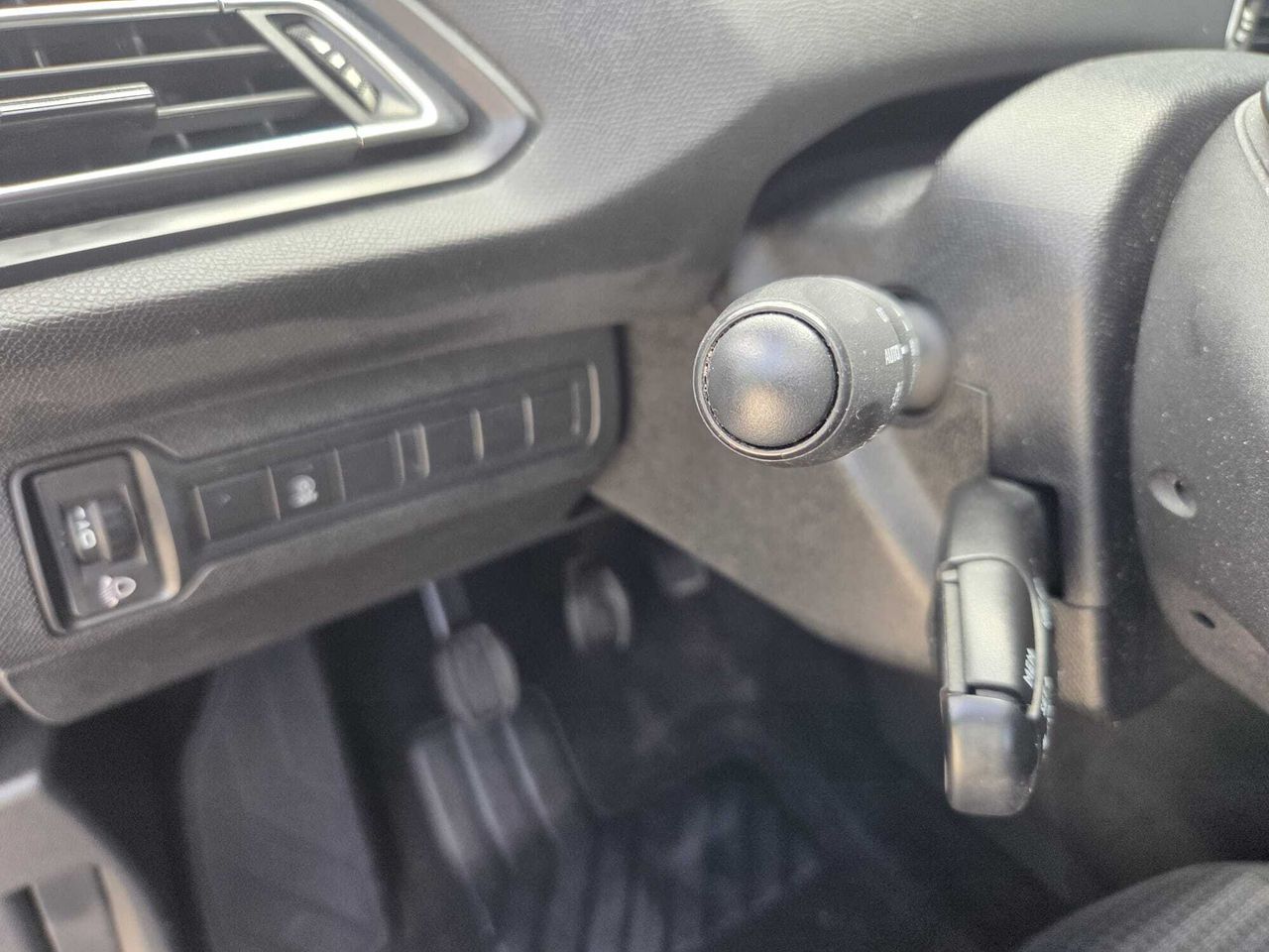 Peugeot 308 ACTIVE PACK BLUE HDI 100 CV  - Foto 2