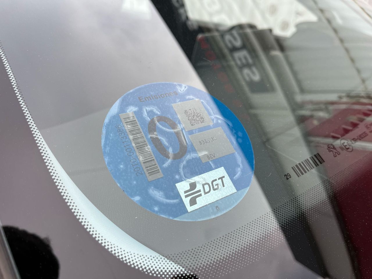 Peugeot e-2008 ACTIVE ELECTRICO 136 CV  - Foto 2