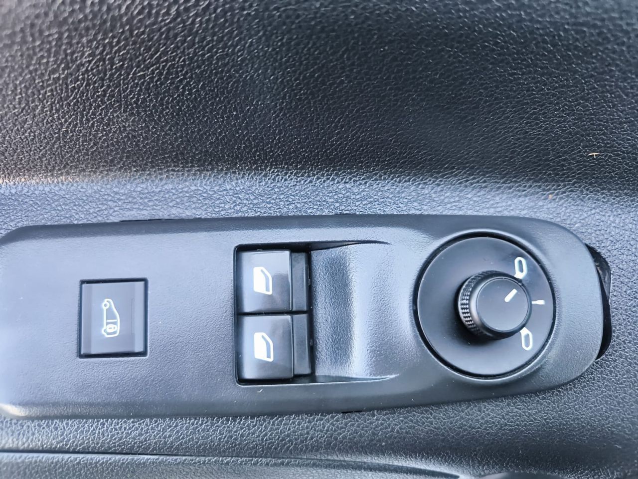 Peugeot Partner PRO STANDARD 600 KG BLUE HDI 100 CV  - Foto 2